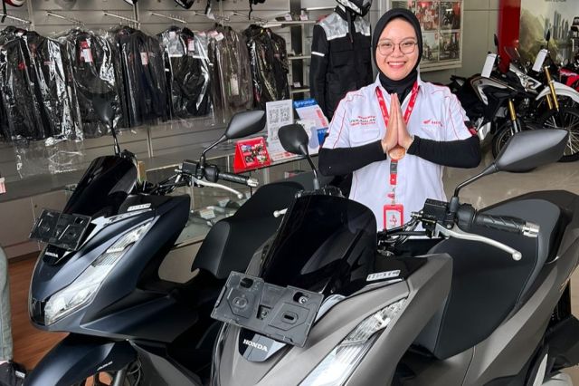 Beli Honda PCX 160 Sekarang: Banyak Untungnya