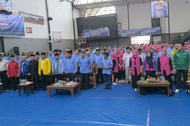 Dihadiri Paslon Walikota: Al Haris Lantik Ribuan Tim Pemenangan Haris-Sani Kota Sungai Penuh