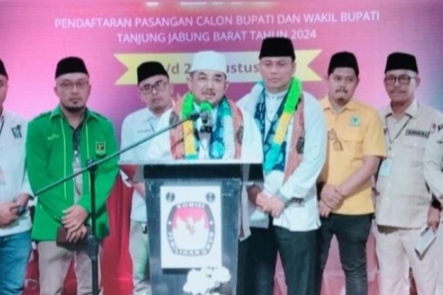 Kyai Sepuh Nyatakan Dukungan ke UAS-Katamso di Pilbup Tanjab Barat 2024