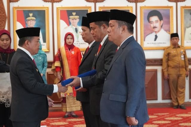 Kukuhkan Pjs Tiga Wilayah, Gubernur Al Haris: Jaga Sinergitas dan Kondusifitas Daerah