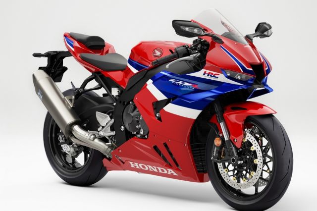 Hadirkan Sensasi MotoGP: AHM Luncurkan Motor Supersport CBR1000RR-R Fireblade Terbaru