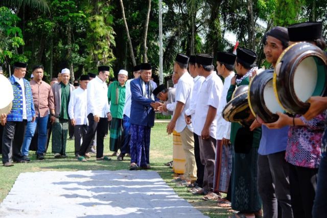 Hadiri Pengajian Akbar: Warga Mersam Antusias Sambut Kedatangan Abdullah Sani