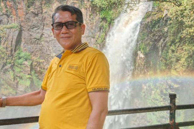 Ciderai Demokrasi: Bawaslu Didesak Tindaklanjuti Video Cagub RH Bagi-bagi Duit Saat Kampanye