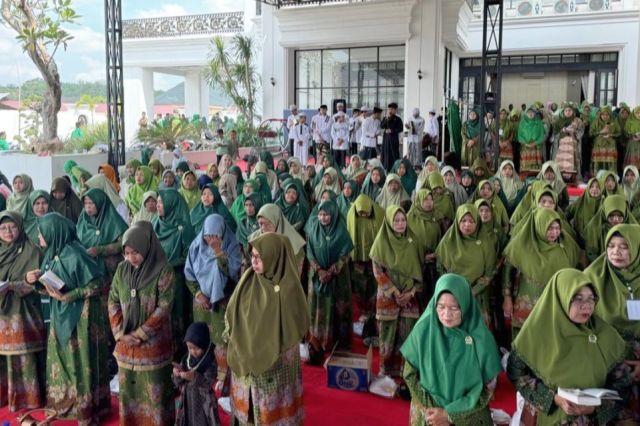 Sinergi PT Tiga Pilar Gunung Batu di Pelantikan Ribuan Muslimat NU se-Tungkal Ulu