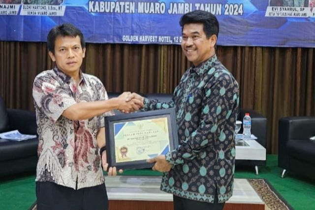 Pertamina EP Jambi Raih Penghargaan atas Komitmen TJSL dari Bupati Muaro Jambi