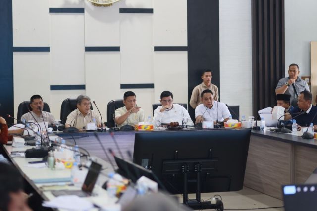 DPRD Jambi Komitmen Tuntaskan Persoalan Honorer