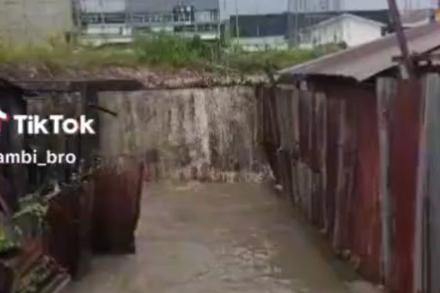 Viral Video Banjir Diduga Akibat Pembangunan Mal JBC 