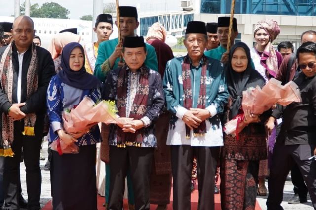LAM Jambi Gelar Seloko Adat Sambut Gubernur Al Haris dan Wagub Abdullah Sani
