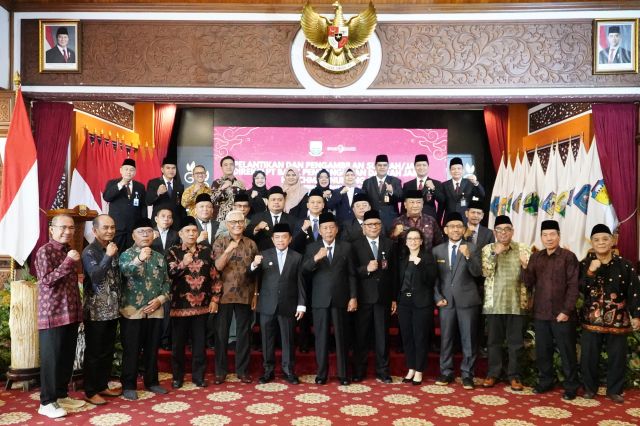 Lantik Direksi Baru Bank Jambi: Gubernur Al Haris Tekankan Profesionalisme dan Inovasi