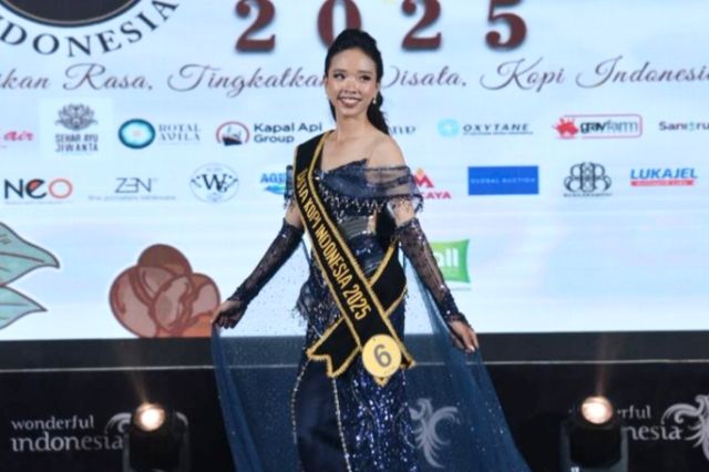 Dinda Gusti Sabilla dari Jambi Raih Dua Gelar Sekaligus di Ajang Duta Kopi Indonesia 2025