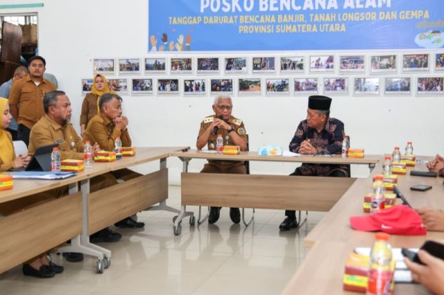 Sumut - Jambi Bersatu Tangani Bencana: Wagub Abdullah Sani Bawa Dana Rp 550 Juta dan 10 Ton Beras ke Medan