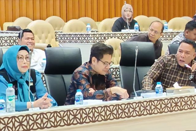 Desak Perbaiki Jalan: Komisi III DPRD Provinsi Jambi Temui Komisi V dan Kemen PU