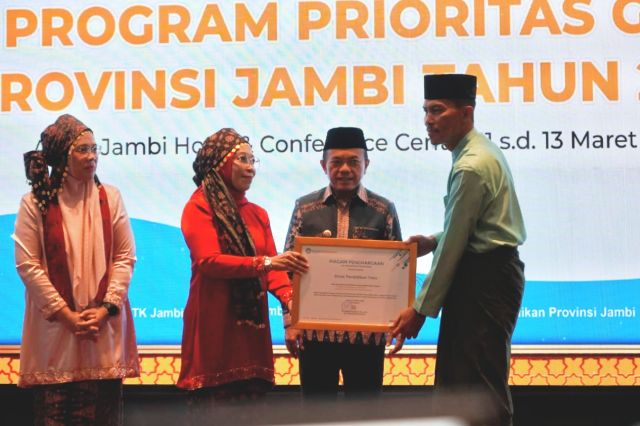 Gubernur Al Haris Dorong Penguatan SDM Guru pada Koordinasi Program Prioritas GTK 2026