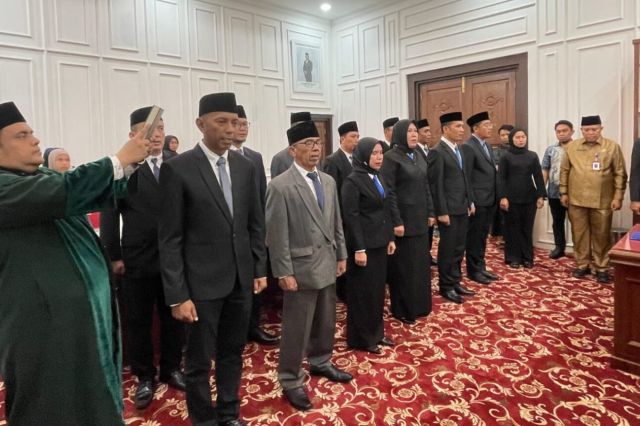 13 Pejabat III Pemprov Jambi Dilantik Sekda Sudirman: Ini Nama-namanya