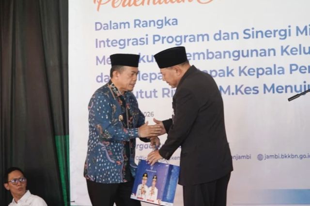 Memasuki Masa Pensiun: Gubernur Al Haris Apresiasi Kinerja Kepala BKKBN Jambi Putut Riyatno