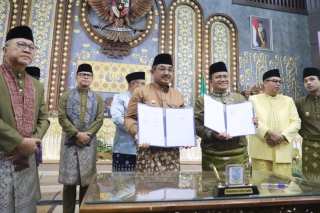 Bupati Anwar Sadat Hadiri HUT ke-80 Pemkot Jambi: Tanjab Barat dan Kota Jambi Teken Kerja Sama Strategis