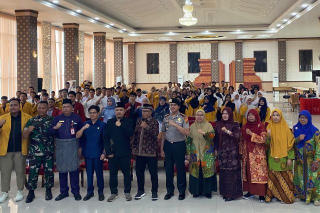 Ansori Buka Parlemen Pelajar Provinsi Jambi
