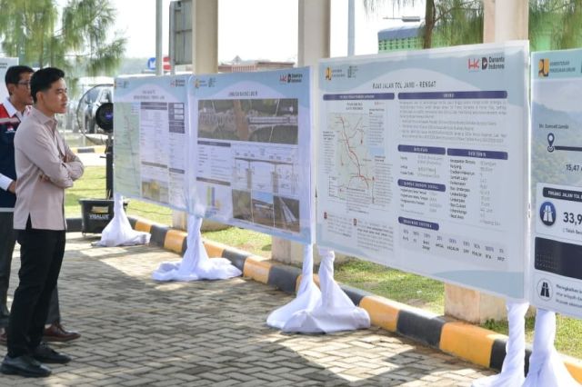 Tinjau Tol Betung-Jambi: Wapres Gibran Pastikan Selesai Tepat Waktu