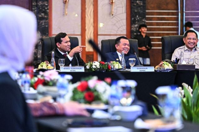 Gebrakan Baru Ekonomi Regional: Gubernur Al Haris Teken MoU Forum Sumatera 10 di Medan