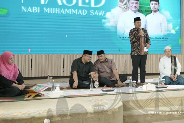 Pemkot Jambi Peringati Maulid Nabi di Griya Mayang: Wali Kota Maulana Pererat Silaturahmi dengan Warga dan UMKM