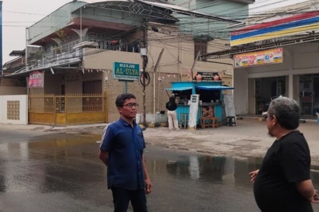 Dikeluhkan Warga: Genangan Air di Jalan Dr. Siwabesy Kota Jambi Butuh Penanganan Cepat