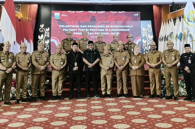 Gubernur Jambi Al Haris Lantik 13 Pejabat Eselon II: Tekankan Soliditas Tim dan Kerja Nyata