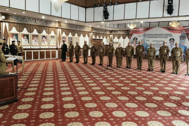 Gubernur Al Haris Lantik 13 Pejabat Eselon II: Ini Nama-namanya