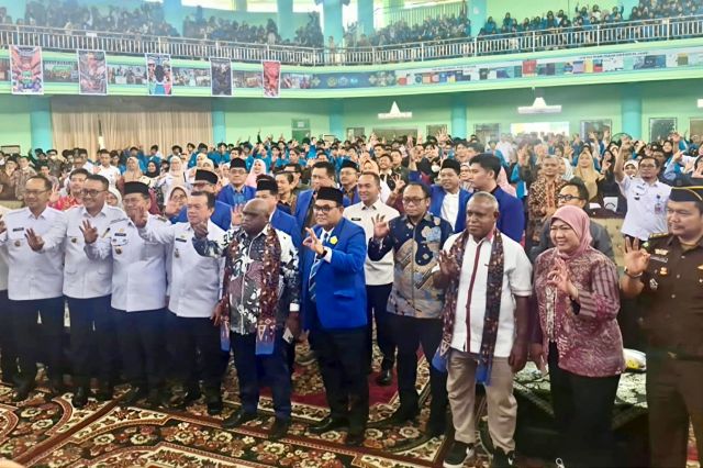 Menteri HAM Natalius Pigai di UIN Jambi: Keadilan Harus Dirasakan Rakyat Kecil