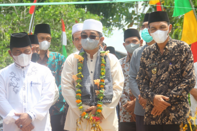 Bupati Anwar Sadat Safari Jumat di Masjid Nurul Ikhlas Desa Tanjung Mawar