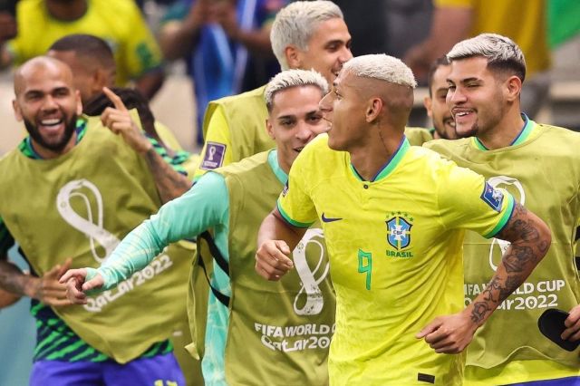 Hasil Piala Dunia 2022 Qatar: Gol Akrobatik Richarlison Bawa Brasil Menang 2-0 Atas Serbia