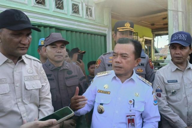 Gubernur Al Haris Salurkan Bantuan untuk Korban Banjir Sarolangun