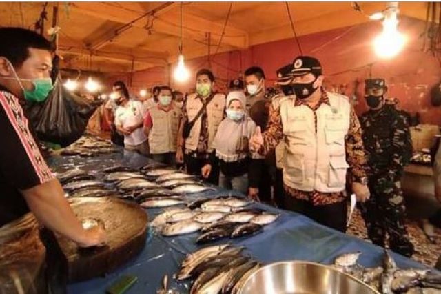 Sidak Pasar Jelang Idul Fitri, Wawako: Imbau Pedagang dan Pembeli Taat Prokes Covid-19