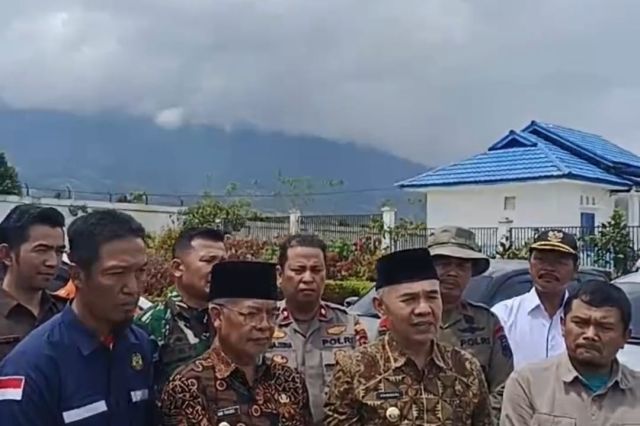 Bupati Adirozal Desak Pusat Berikan Izin Terkait Jalur Evakuasi
