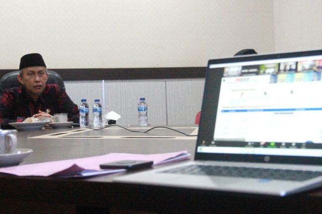 Sekda Agus Sanusi Hadiri Launching Penerapaan SPM Secara Virtual