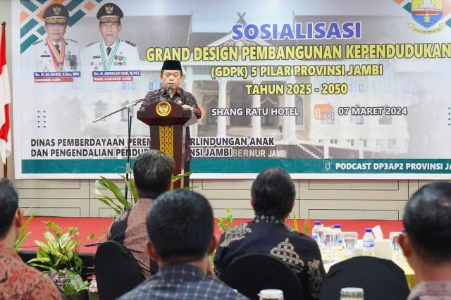 Gubernur Al Haris Buka Sosialisasi Penyusunan Grand Design Pembangunan Kependudukan 5 Pilar Tingkat Jambi