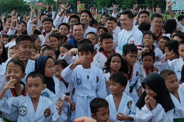Gubernur Al Haris Bangga dengan Perkembangan Taekwondo Jambi