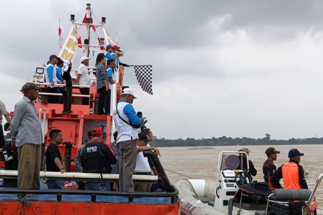 Diikuti 385 Peserta: Gubernur Al Haris Buka Lomba Pacu Perahu Tradisional Jambi Kota Seberang