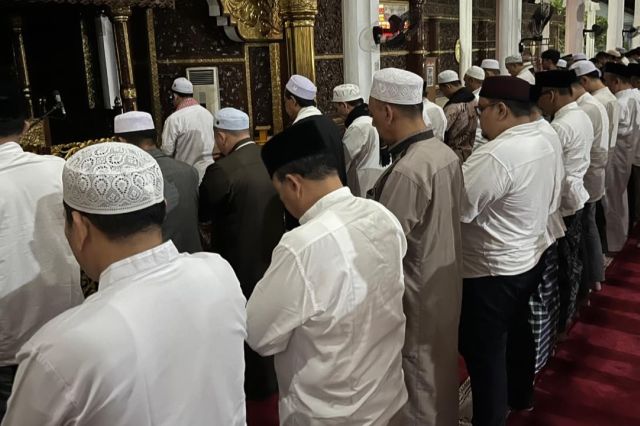 Gubernur Al Haris Ajak Pejabat Pemprov Jambi Qiamul Lail di Malam ke-23 Ramadhan