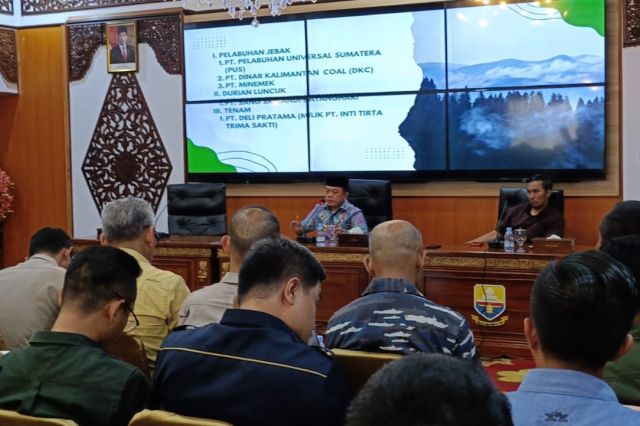 Kumpulkan Pengusaha Batubara: Gubernur Al Haris Bahas Optimalisasi Angkutan Melalui Sungai