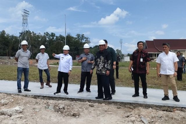 Sidak Arena STQ Bersama Abdullah Sani, Al Haris Ingatkan Kontraktor dan Pengawas Bekerja dengan Baik