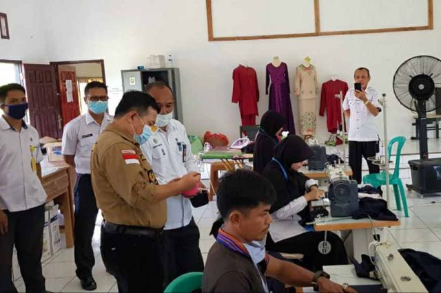 Al Haris: BLK Produksi 1000 Masker Perhari