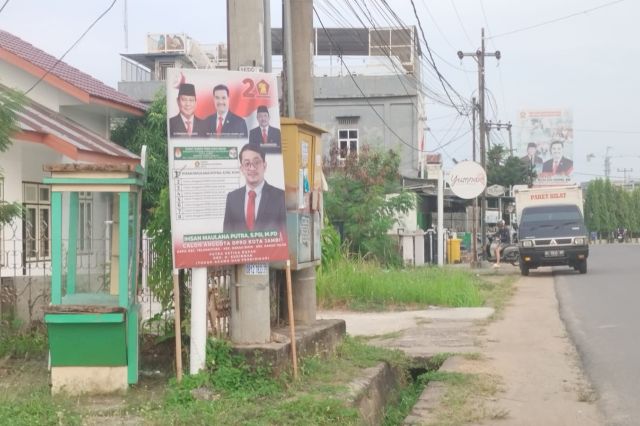 Tebang Pilih Penertiban Alat Peraga: Bawaslu Sebut Banyak Kendala dalam Penertiban