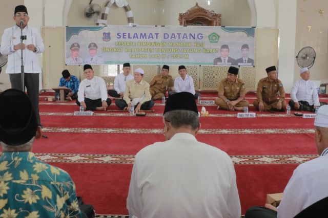 Bupati Anwar Sadat Buka Bimbingan Manasik Haji Tanjab Barat Tahun 2024