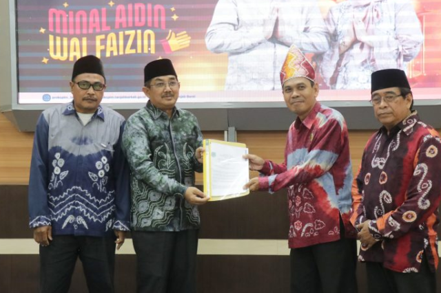 Bupati Anwar Sadat Gelar Halal Bihalal Bersama Kerukunan Bubuhan Banjar
