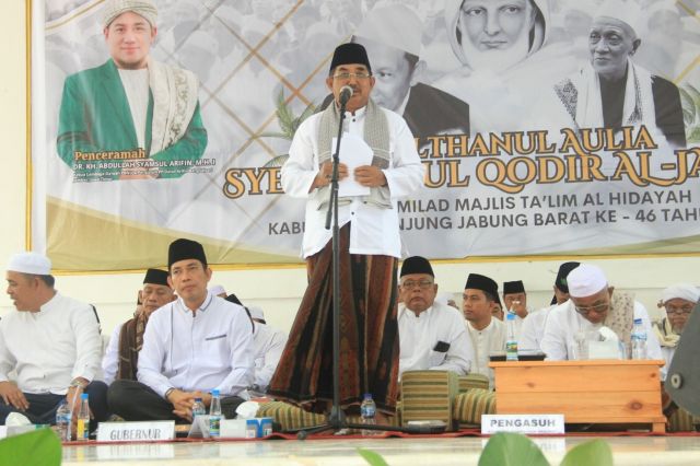 Wisata Religi, Silaturahmi, dan Peningkatan Ekonomi: Pesan Bupati Anwar Sadat di Haul Syekh Abdul Qodir Al-Jailani