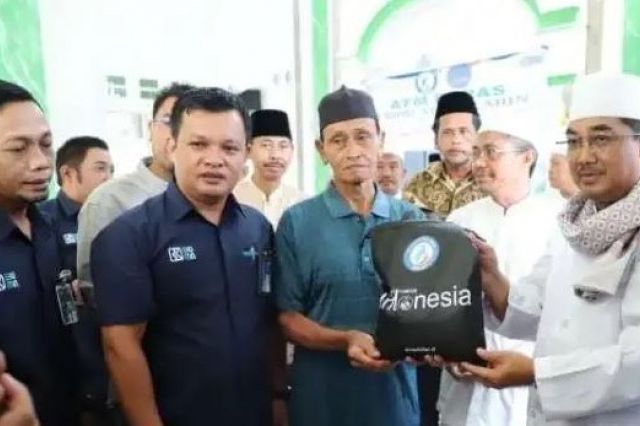 Bupati Anwar Sadat Launching Program ATM Beras YBM BRILiam di Masjid Al-Mujahidin