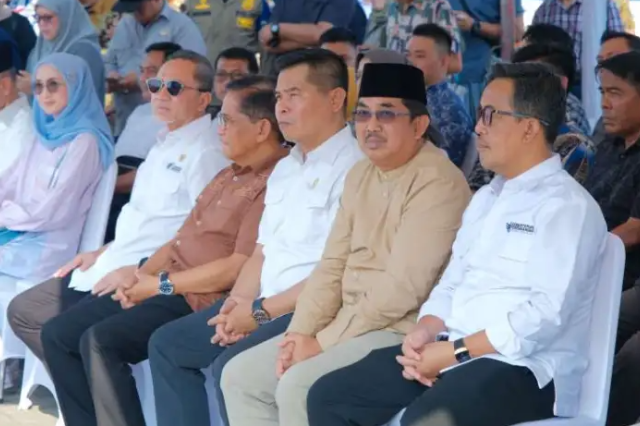 Bupati Anwar Sadat Hadiri Pelepasan Ekspor Komoditas Unggulan Provinsi Jambi