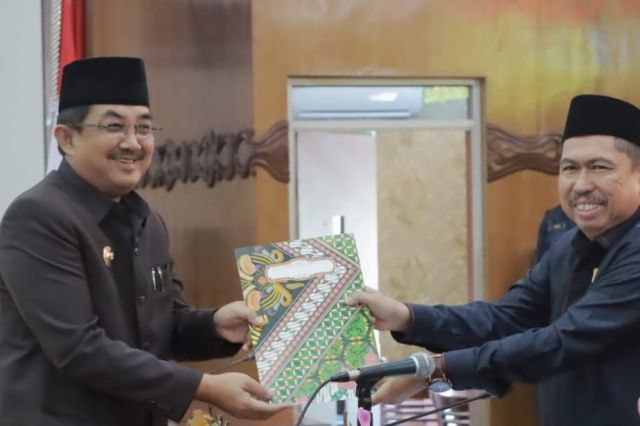 Bupati Anwar Sadat Hadiri Rapat Paripurna Ketiga Pembahasan LKPJ TA 2022
