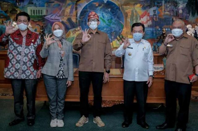 Gubernur Al Haris Lakukan Audinesi dengan Menteri Sandiaga dan Kepala BGRM RI