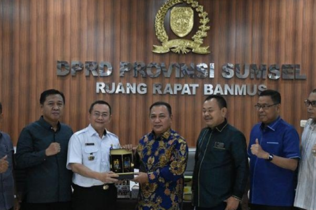 Badan Kehormatan dan Banmus DPRD Provinsi Jambi Stuba ke DPRD Provinsi Sumsel